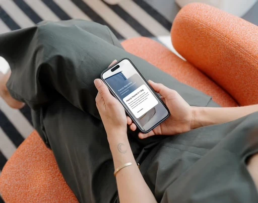 Mobiele website weergegeven op een smartphone